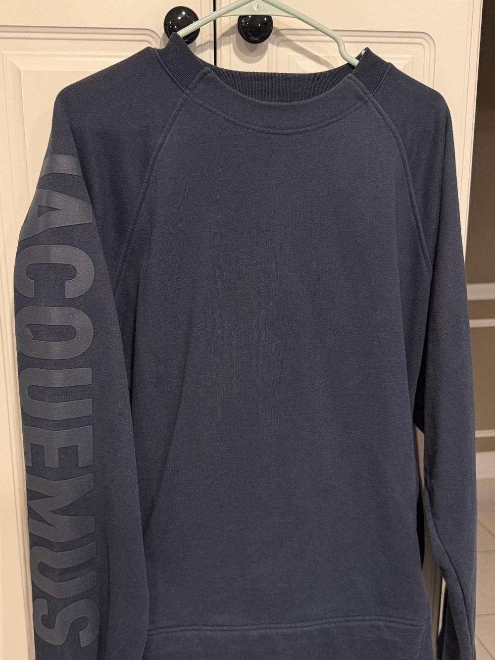 JACQUEMUS Dark Navy Graphic Sleeve Sweatshirt